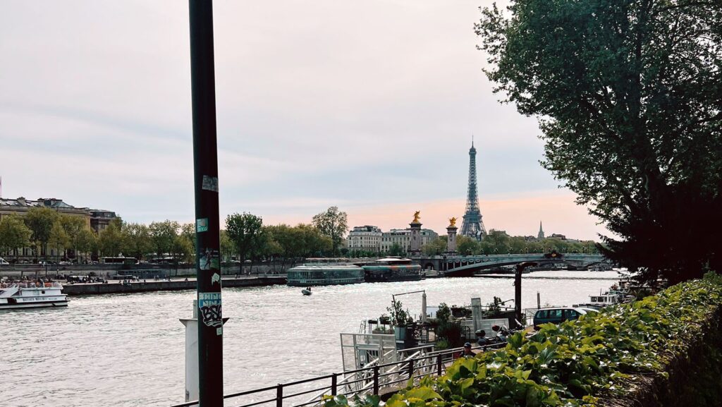 Seine+Eiffeltoren_Brasschaat Travel